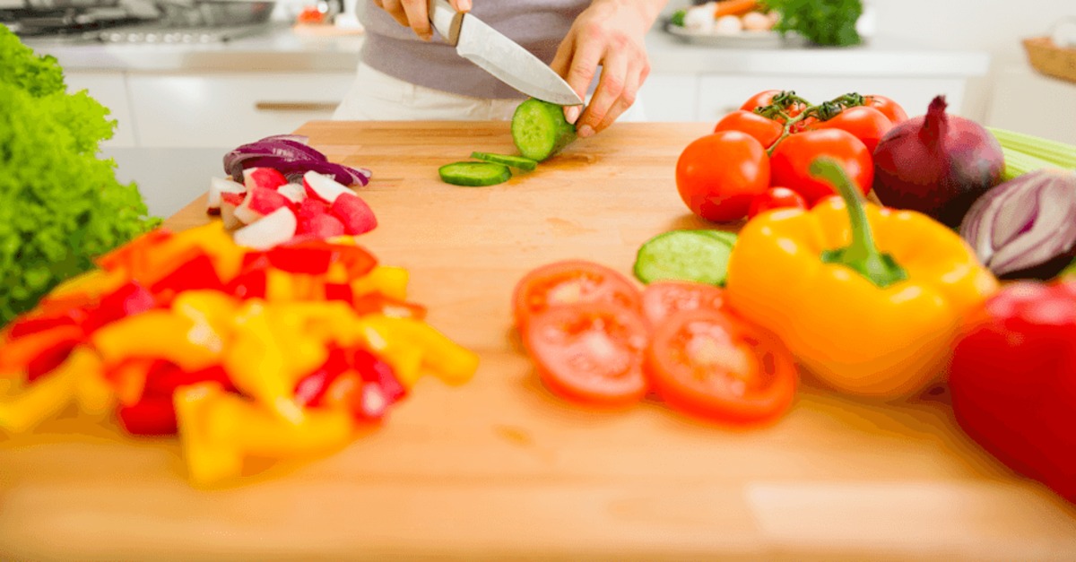 Düşük FODMAP Diyeti Nedir? IBS ve Şişkinlik İçin 14 Günlük Plan