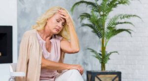 Menopoz Döneminde Beslenme: Yağlanmayı Azaltan Stratejiler ve Menü