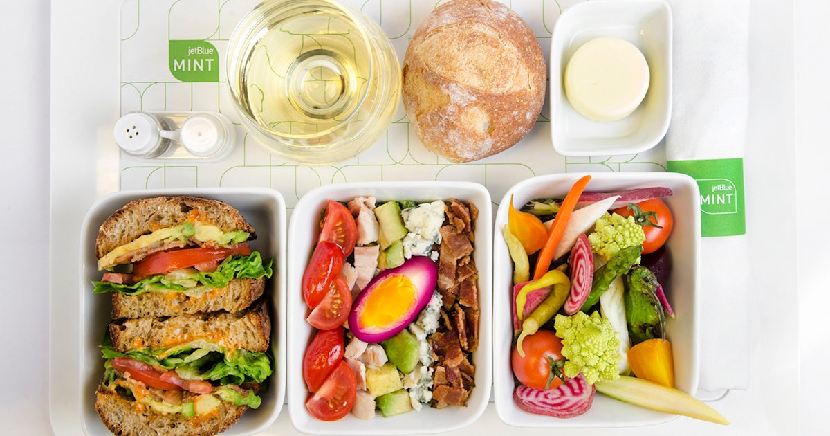 Sık Seyahat Edenler İçin Diyeti Bozmadan Beslenme İpuçları